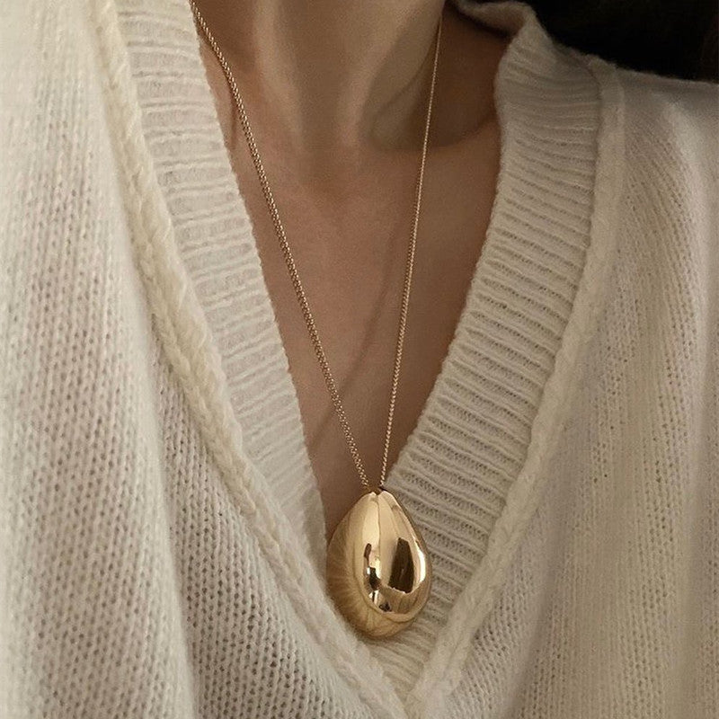 18K Gold Elliptical pendant Necklace