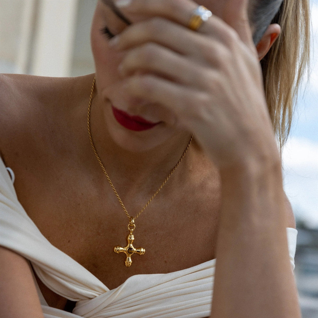18K Gold Cross Necklace