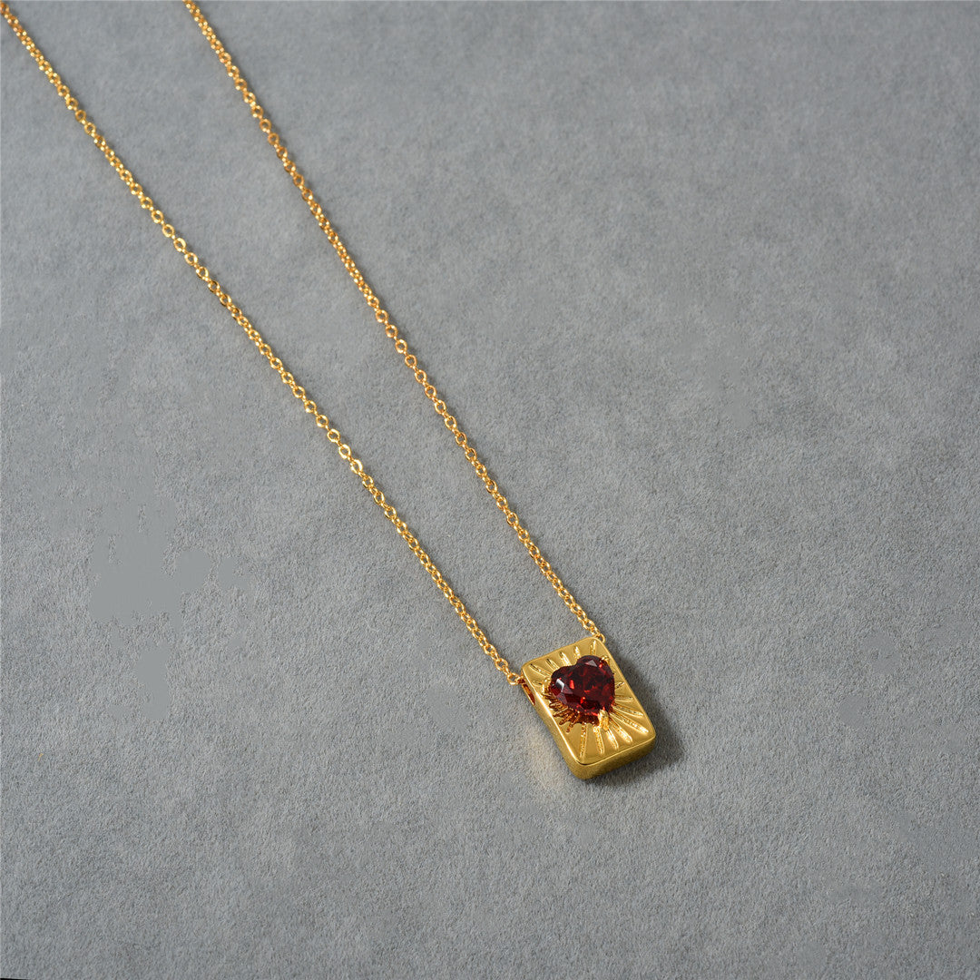 18K Gold Red Heart-shaped Necklace
