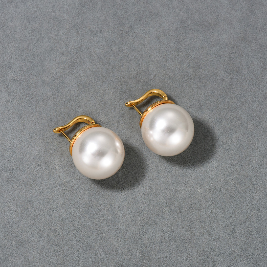 Boucles d'oreilles en or 18 carats avec grosses perles