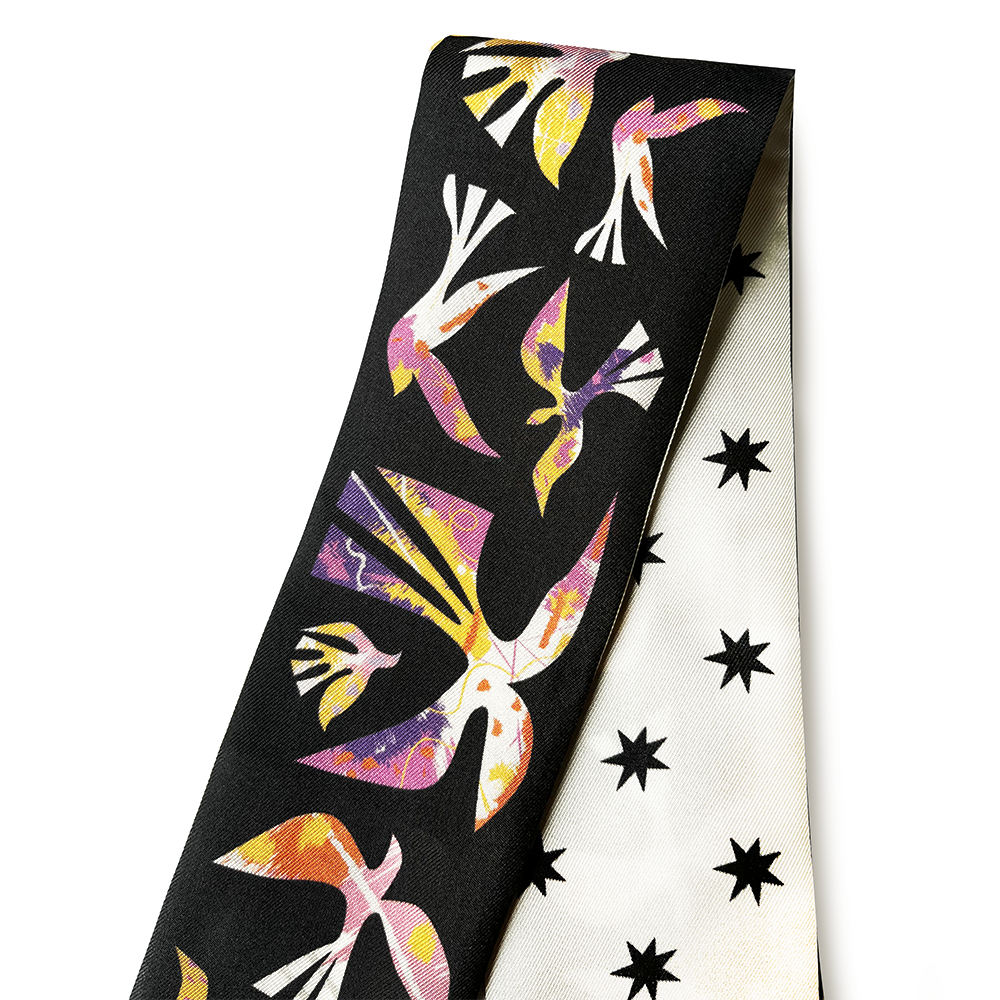 Foulard fin 100 % soie de mûrier de qualité supérieure - Motif chat et fleur rose