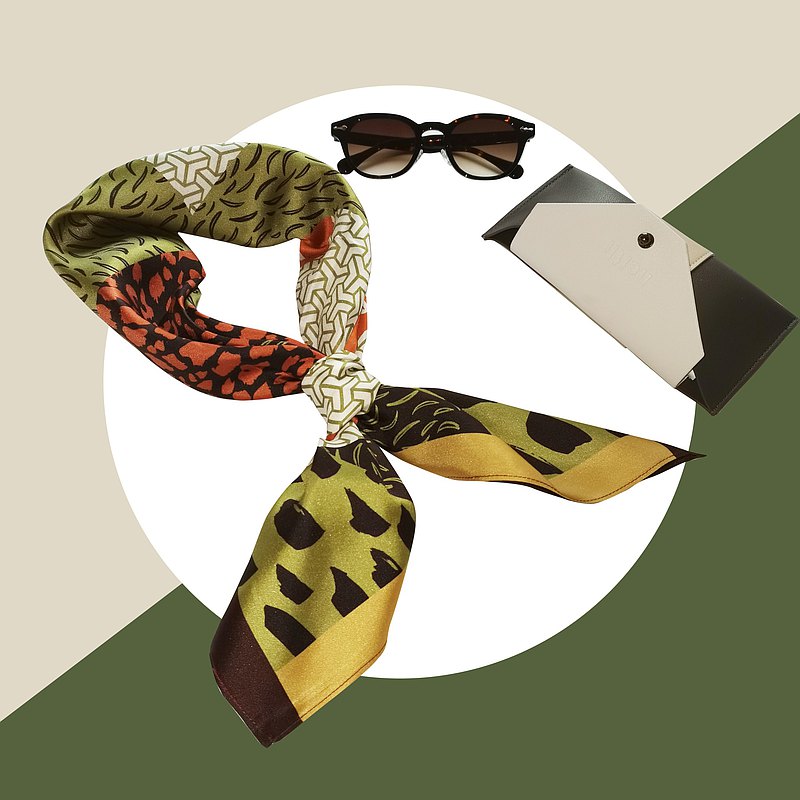 Premium 100% Mulberry Silk Square Scarf - Geometric animal Pattern 30"x30"
