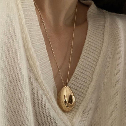 18K Gold Elliptical pendant Necklace