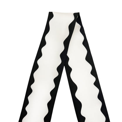 Foulard fin 100 % soie de mûrier de qualité supérieure - Motif chat et fleur rose