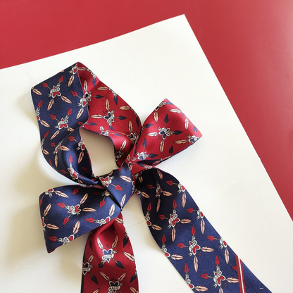 Premium 100% Mulberry Silk Skinny Scarf - Heart Shaped Arrow Pattern